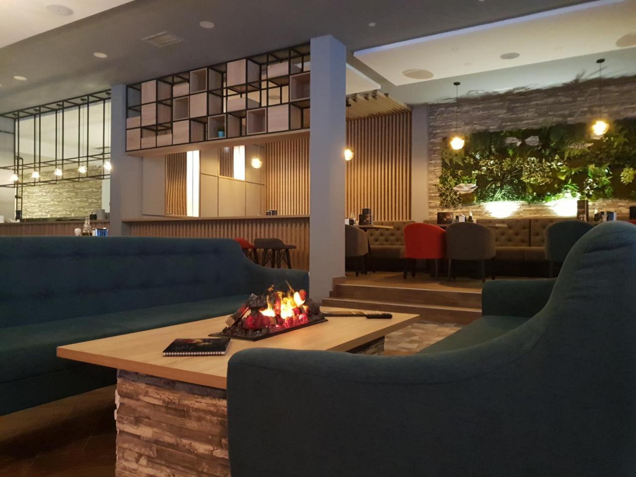 Atva Residence Hotel Dolni Dobrenoec Buitenkant foto